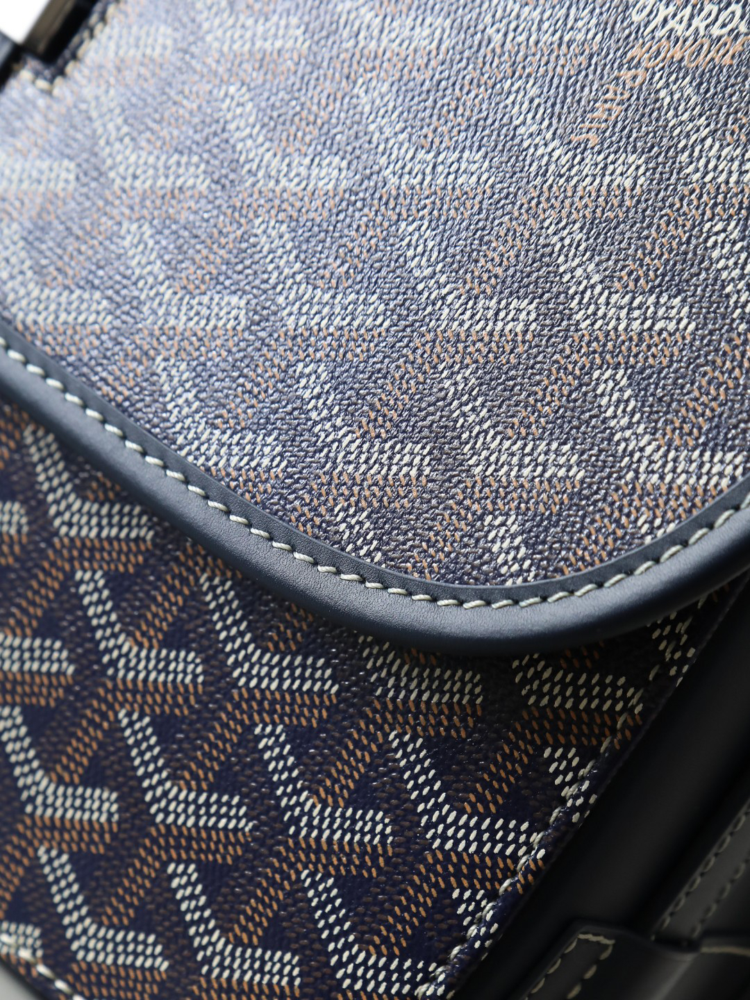 Goyard belvedère shoulder bag 244