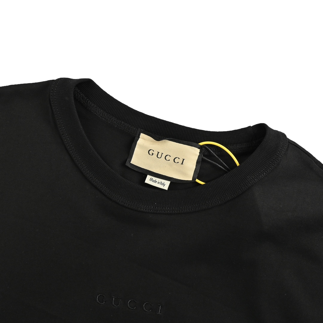 Gucci 24ss chest embroidered lettering short sleeves