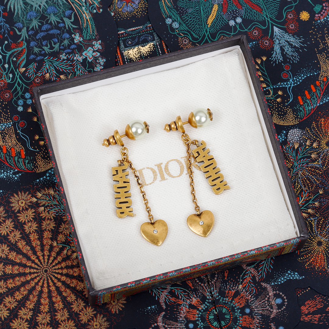 Dior JADIOR Heart Pearl Earrings
