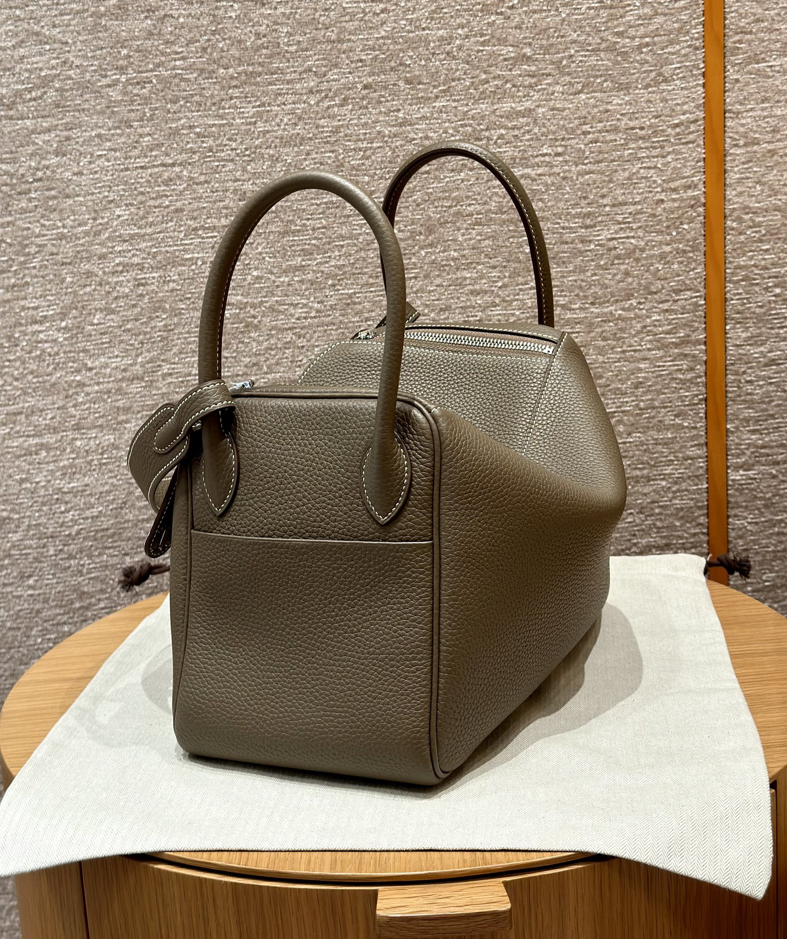 Hermès Lindy 18Etoupe Handbag(Handmade to order)