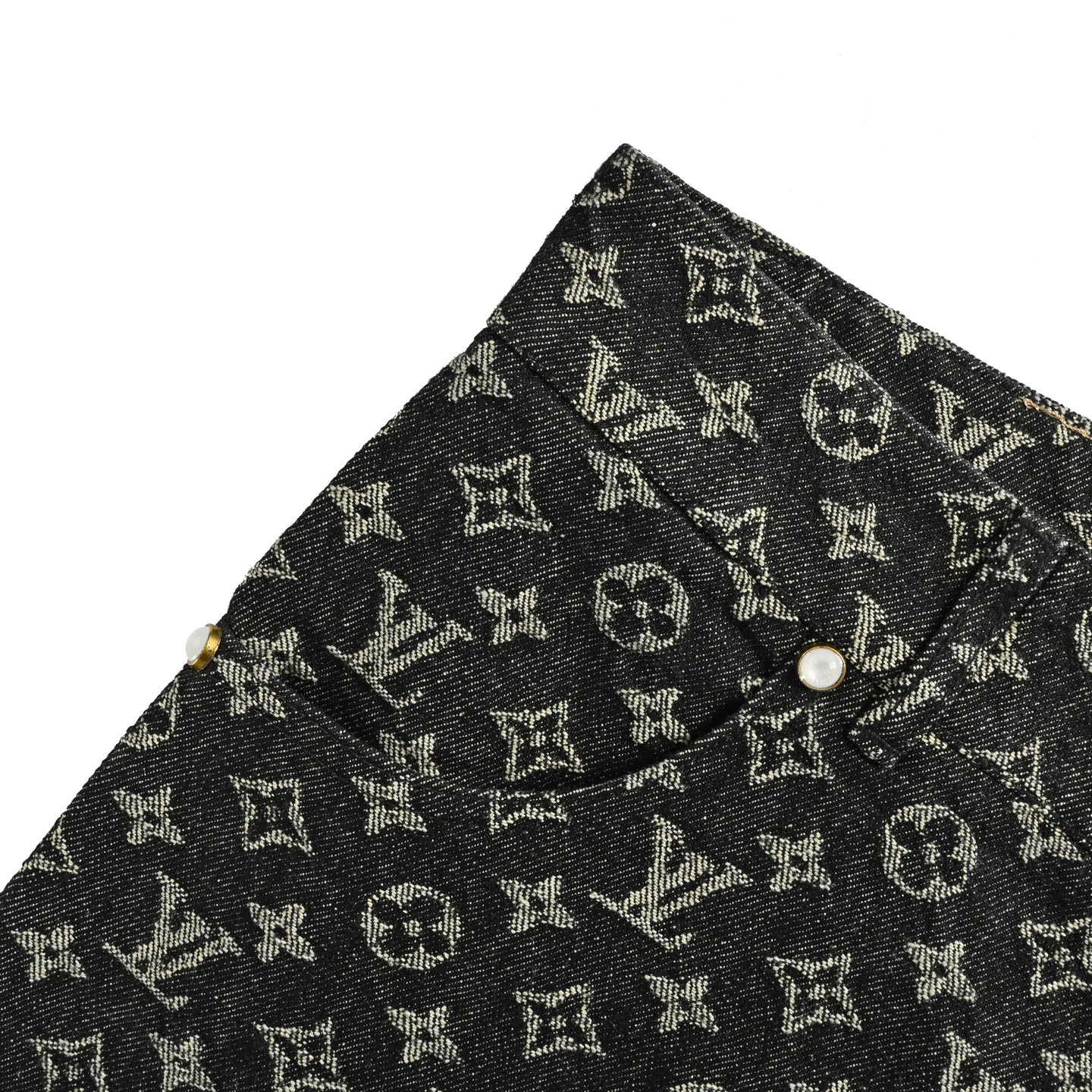 Louis Vuitton FA full-print pearl button monogram denim shorts