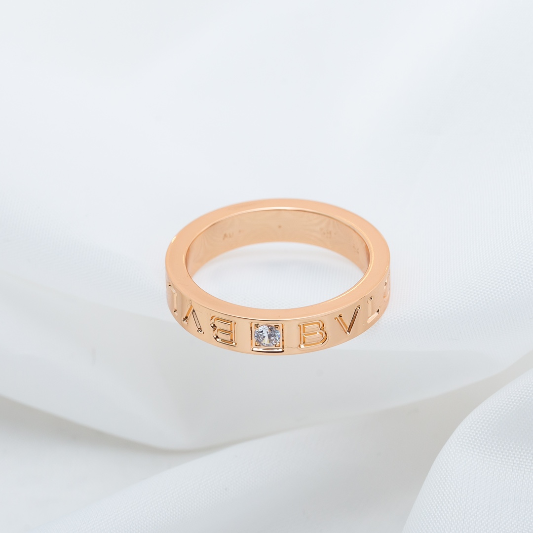 Bulgari letter logo ring