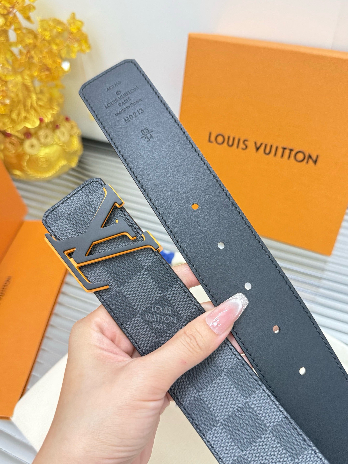 Louis Vuitton Classic Black Belt for Men, 4CM Width