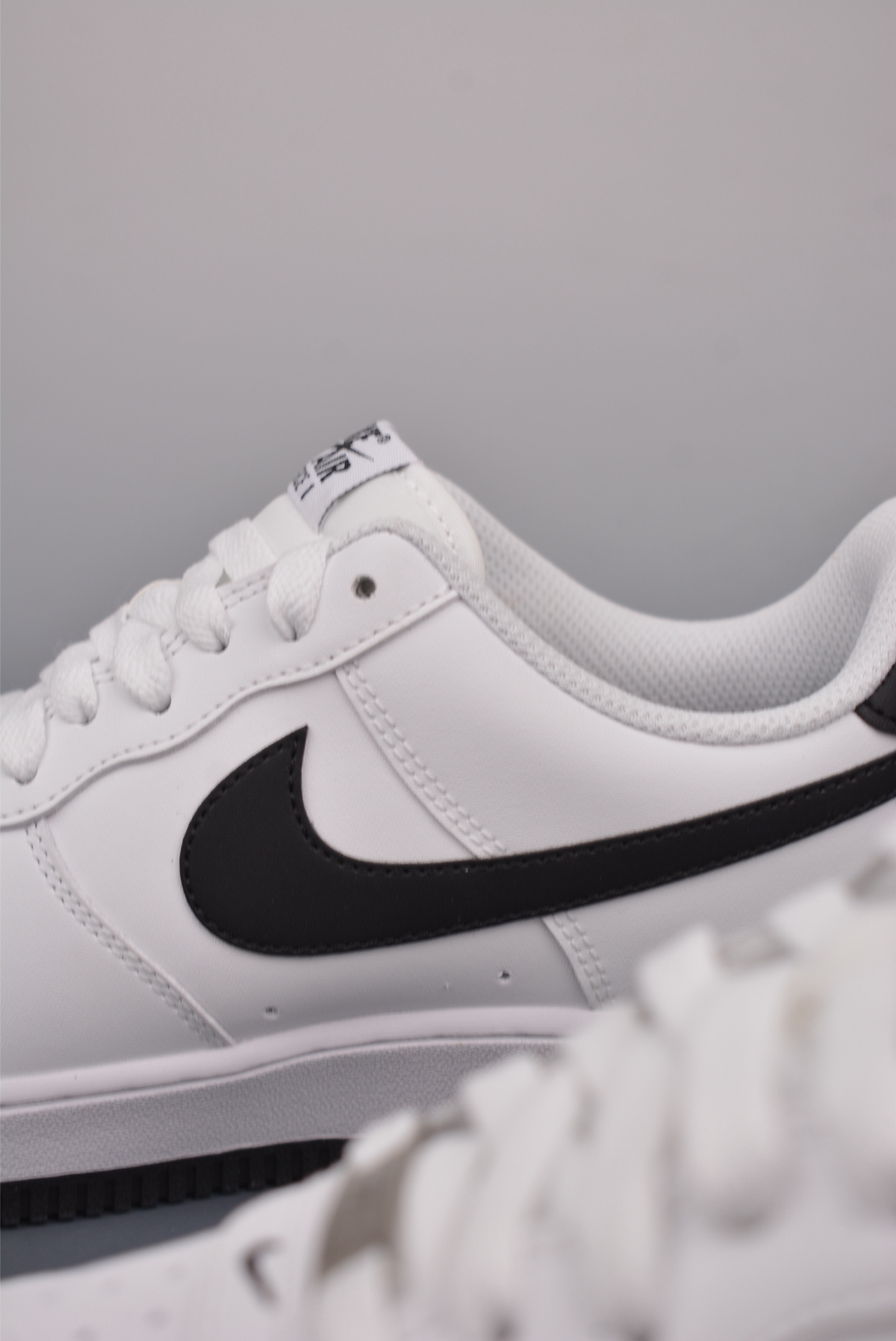 Nike Air Force 1’07 LowWhiteBlack FQ4296-101
