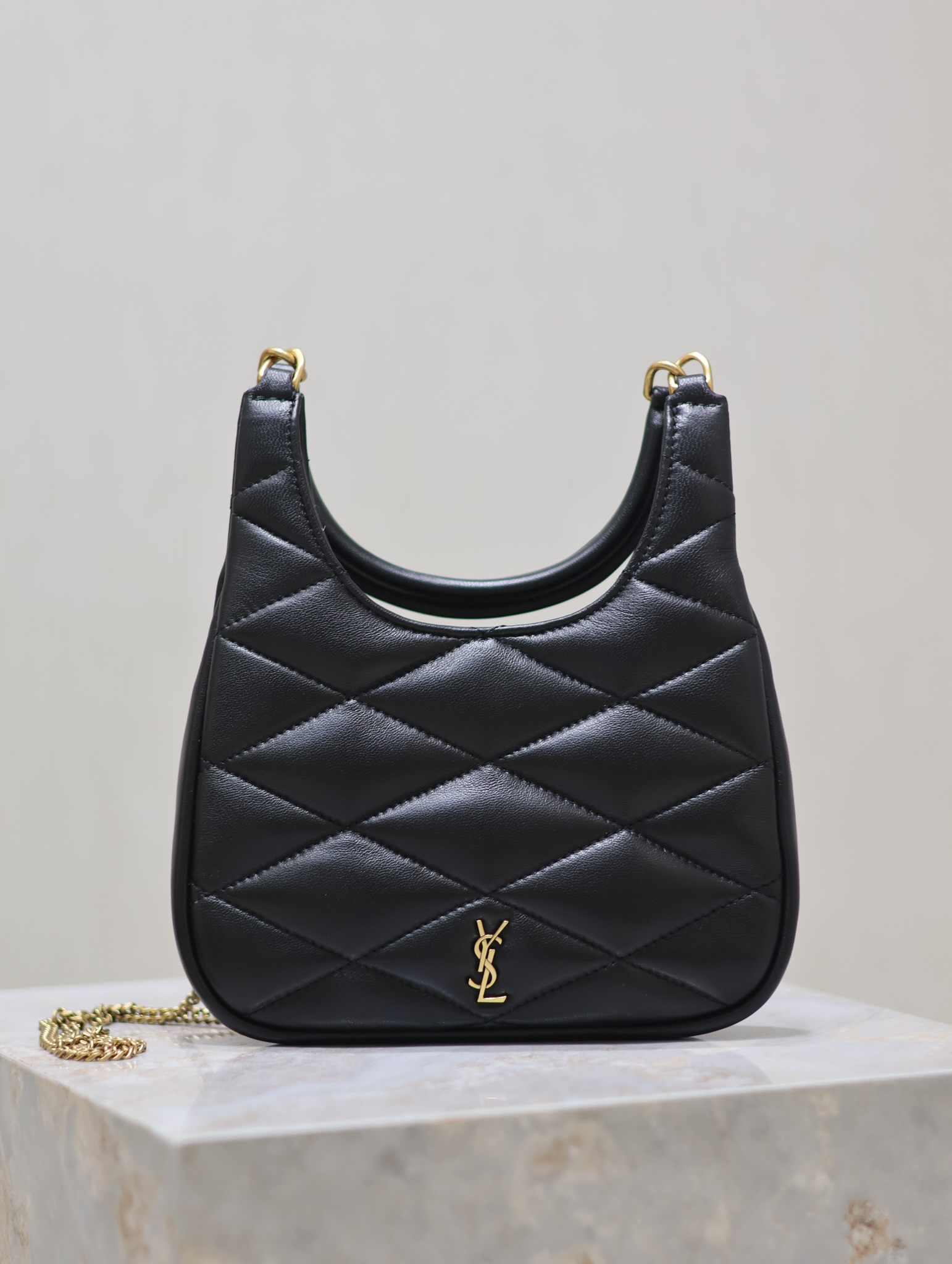 Yves Saint Laurent Sade hobo chain bag 793608