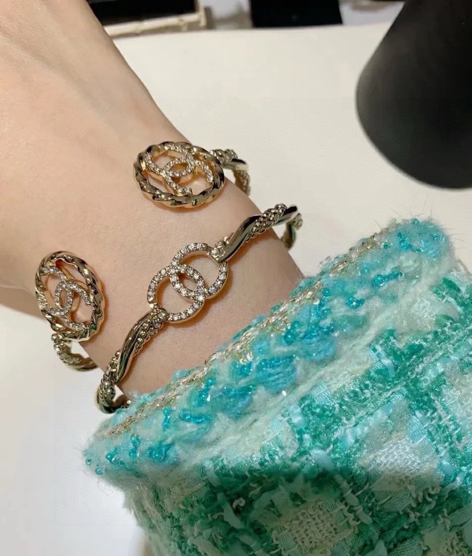 Chanel twist diamond bracelet