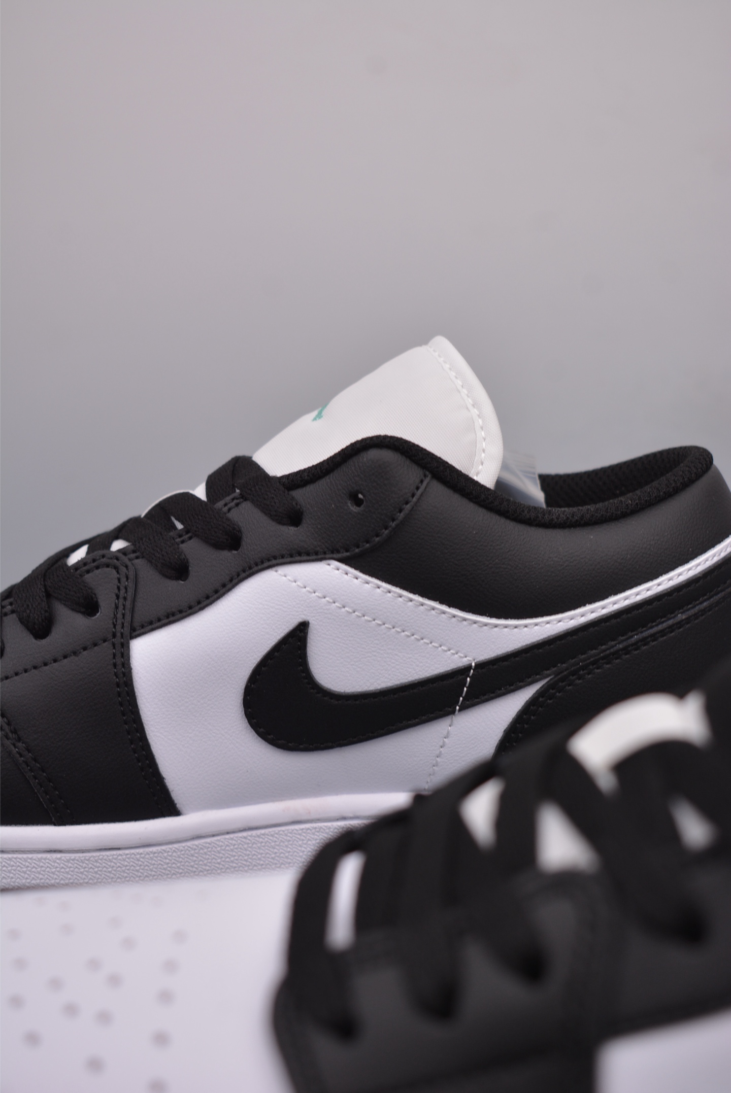 Air Jordan 1 Low Black and White Panda 553558-131