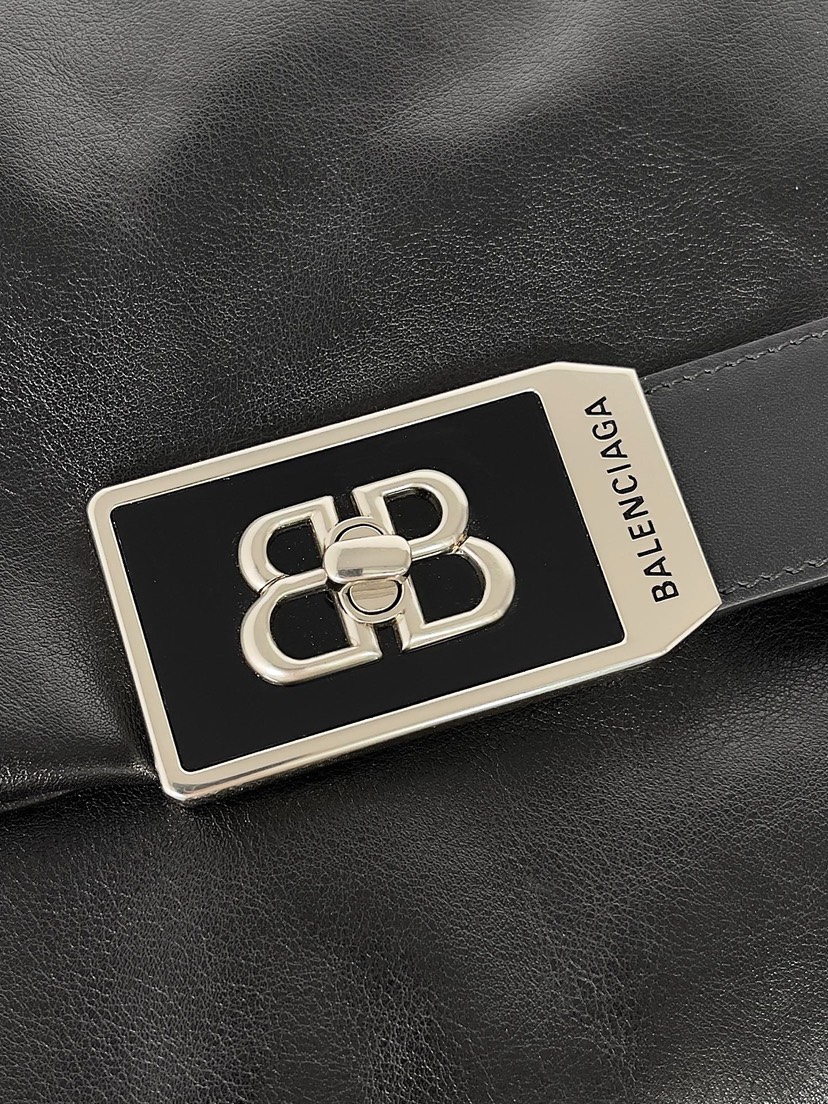 Balenciaga 2025 Early Spring Series MoDu Handbag