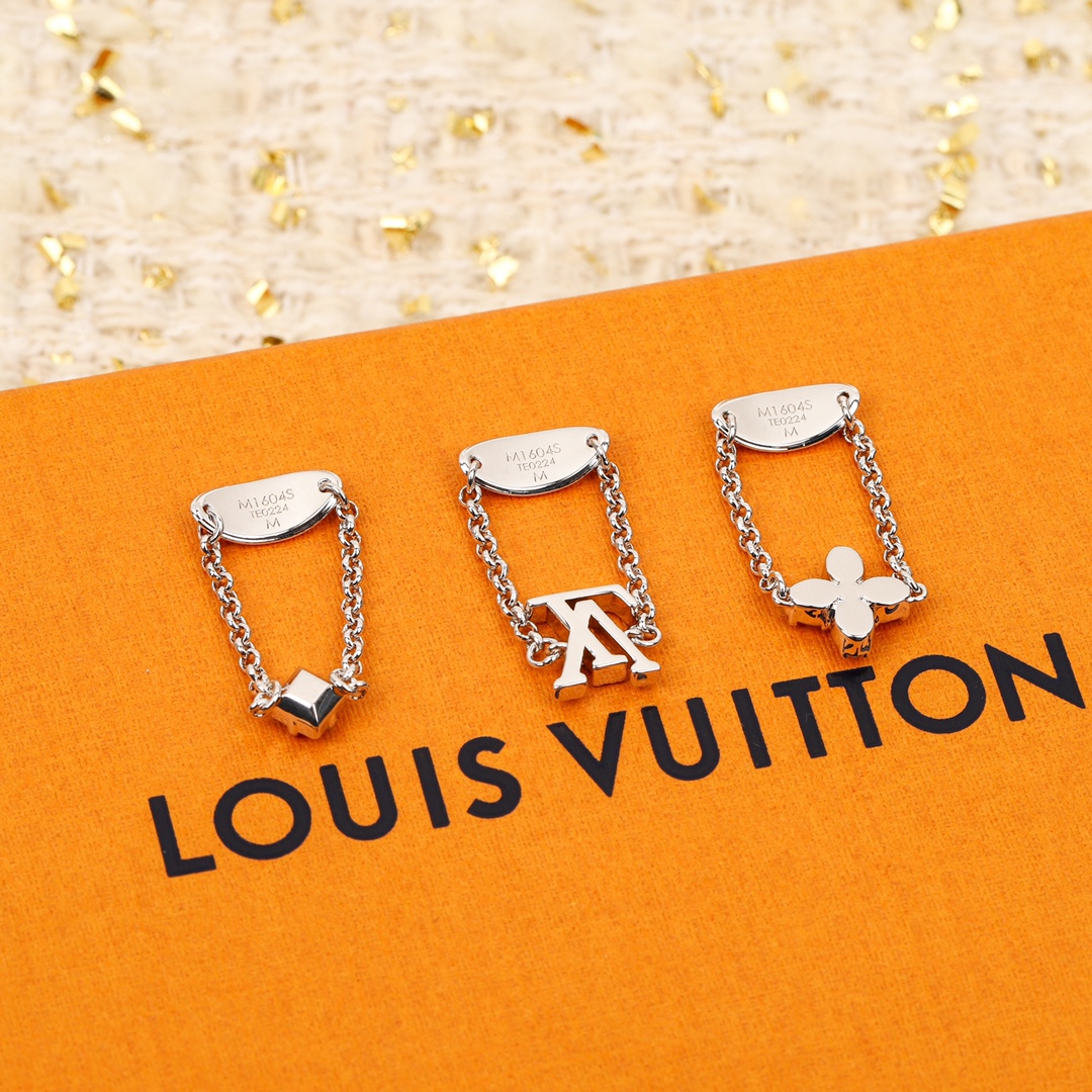 Louis Vuitton 3-in-1 Ring Set