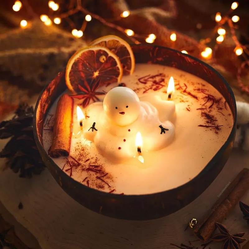 Christmas Snowman Candle🕯️