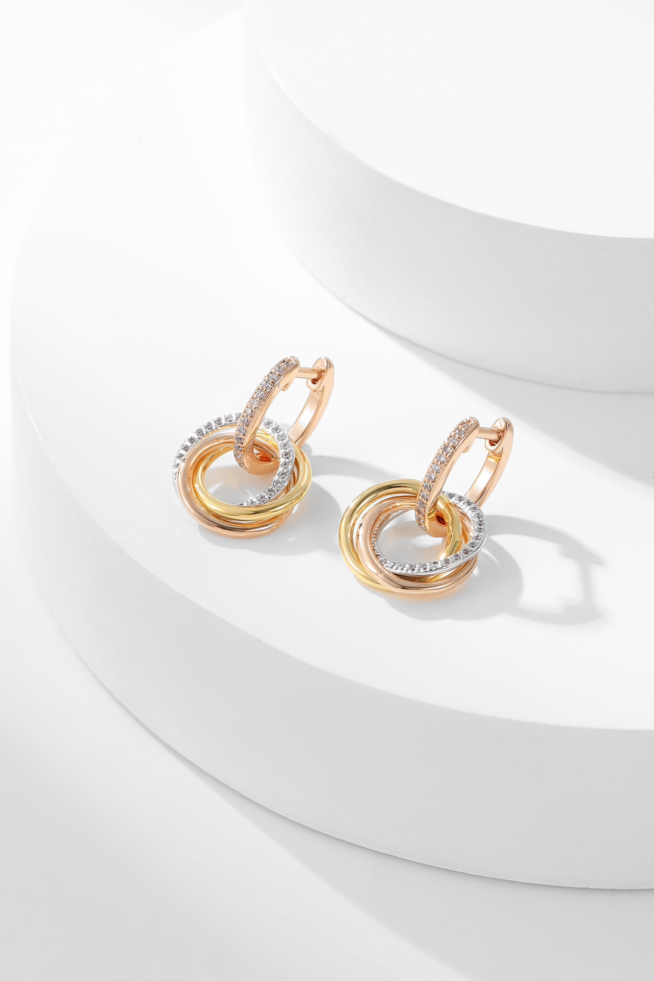 Cartier Trinity tricolor ring diamond earrings