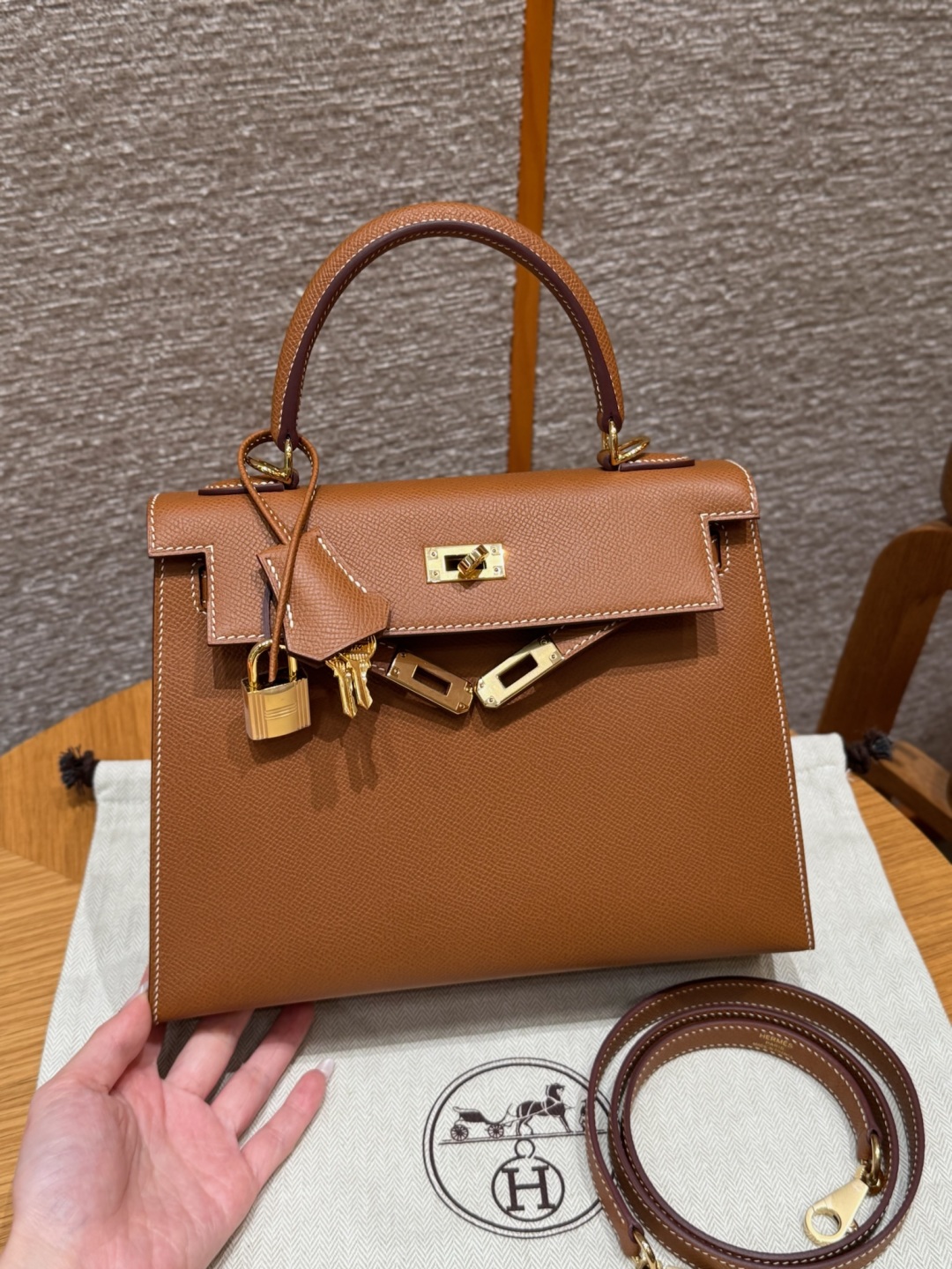 Hermès Kelly 37gold Handbag (Handmade to Order)