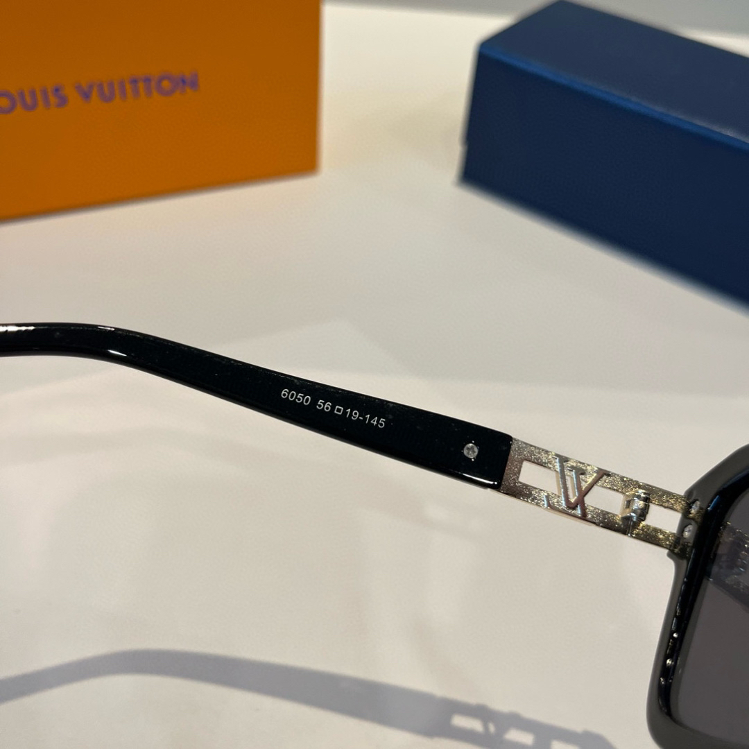 Louis Vuitton square-frame sunglasses