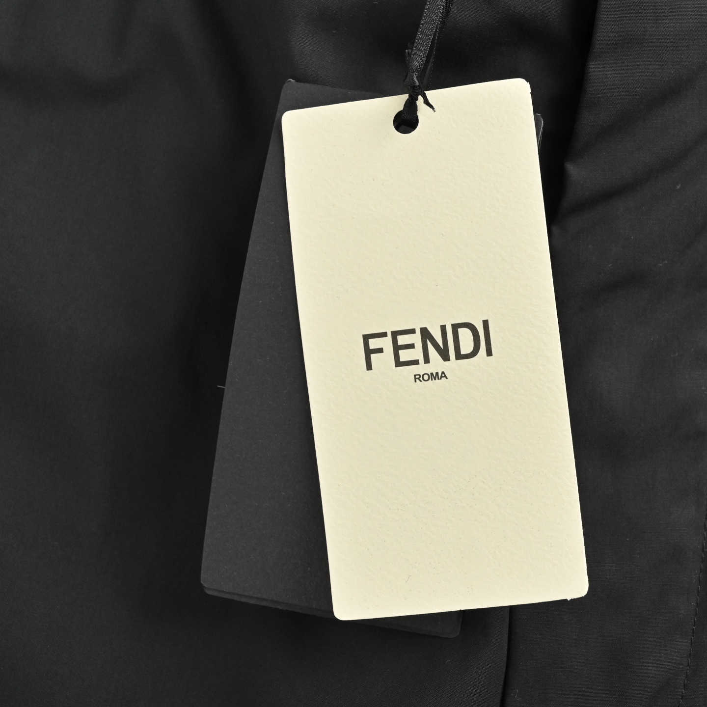 Fendi 25ss solid bermuda shorts