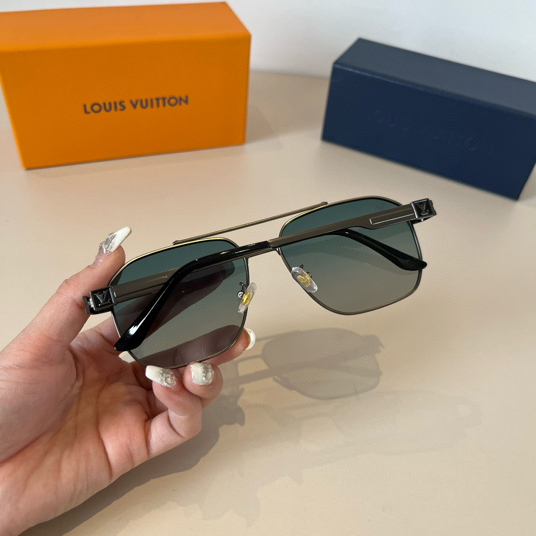 Louis Vuitton square-frame sunglasses