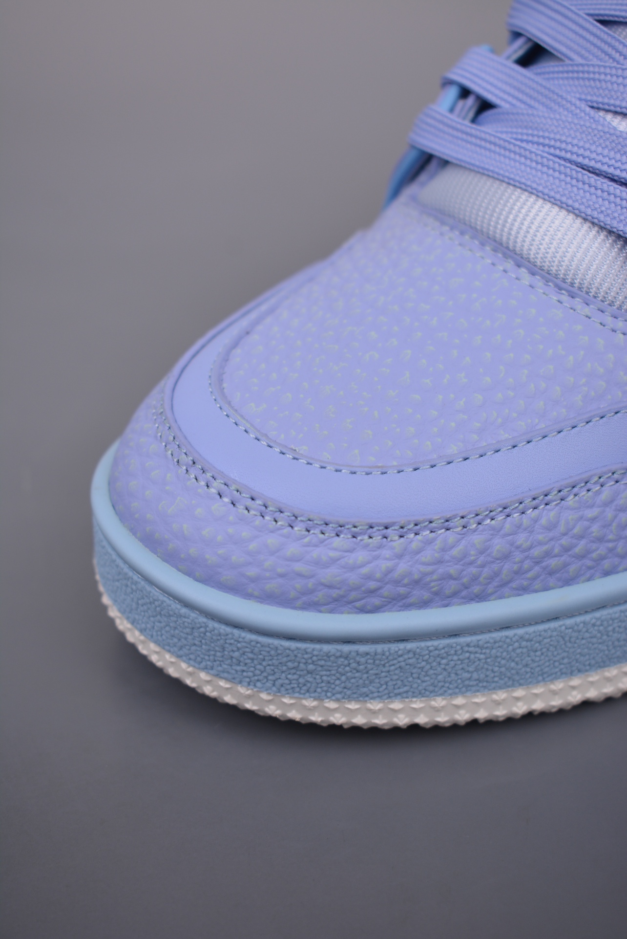 Louis Vuitton Trainer Sneaker Lowv blue and purple lychee pattern 1ACQ6W