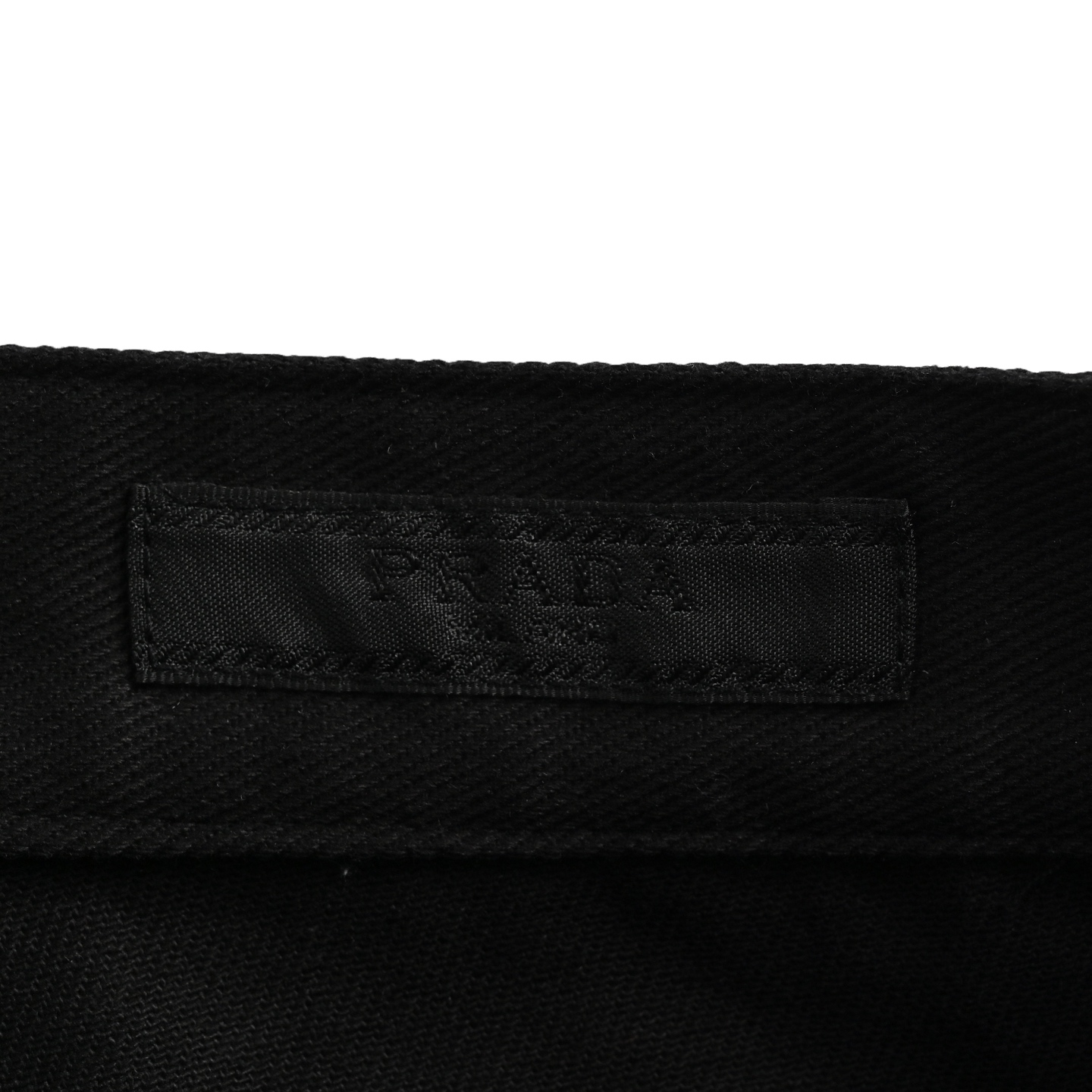 Prada 25ss pocket triangle logo cargo shorts