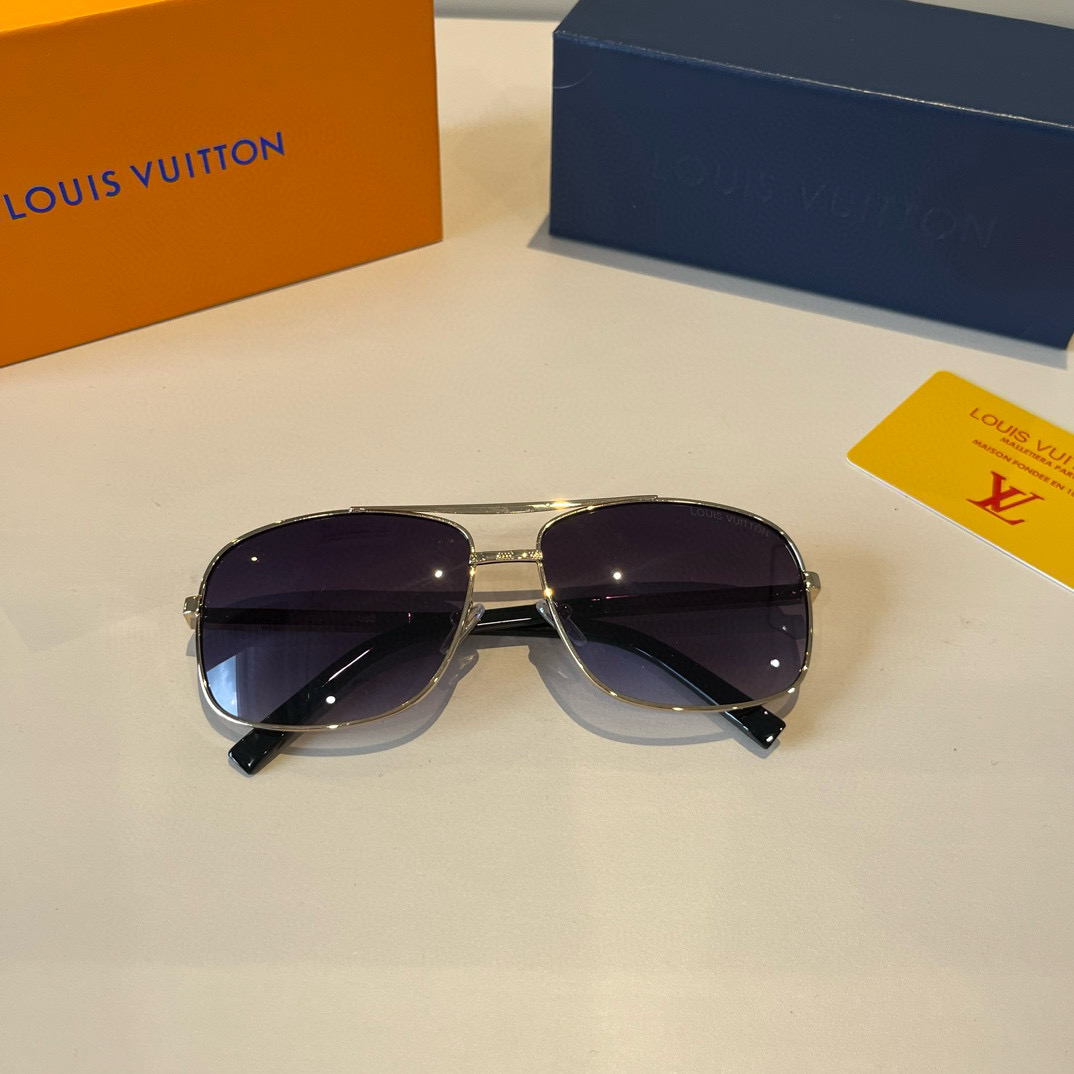 Louis Vuitton Round Frame Sunglasses