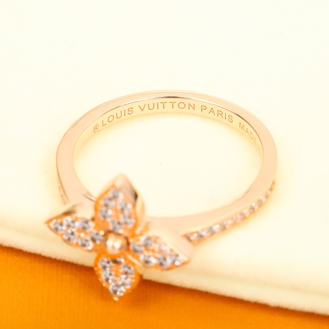 Louis Vuitton STAR BLOSSOM RING