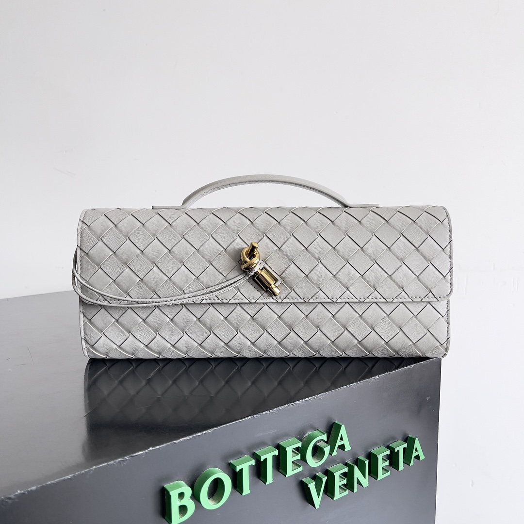 Bottega Veneta Andiamo Evening Clutch 741511