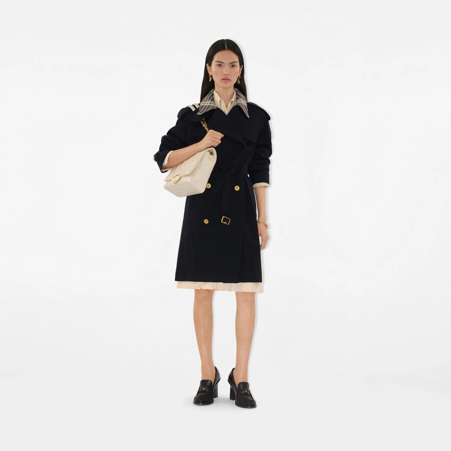 Burberry Medium Strand Bag​ 81112471