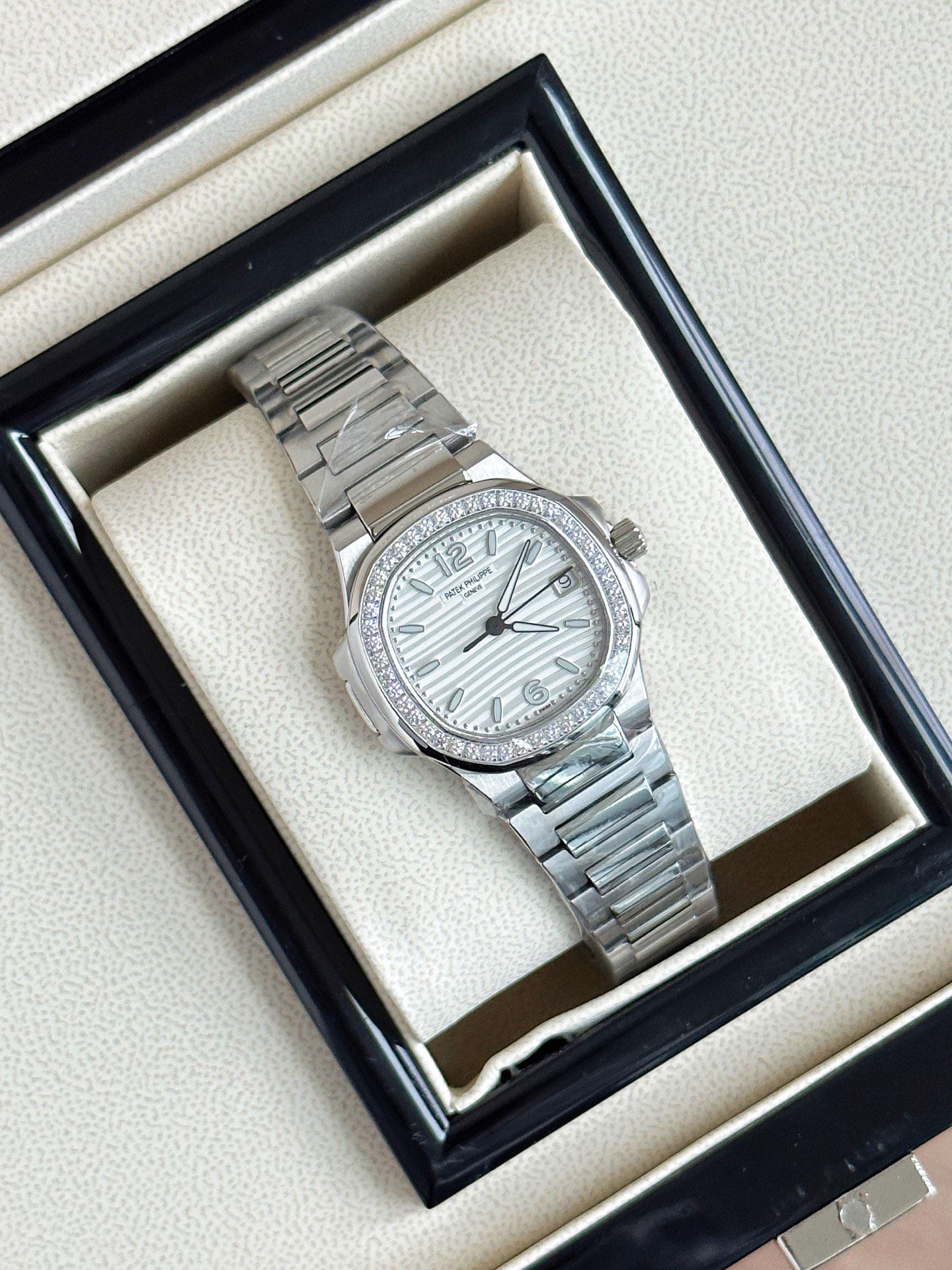 Patek Philippe PP Nautilus 7010 Series