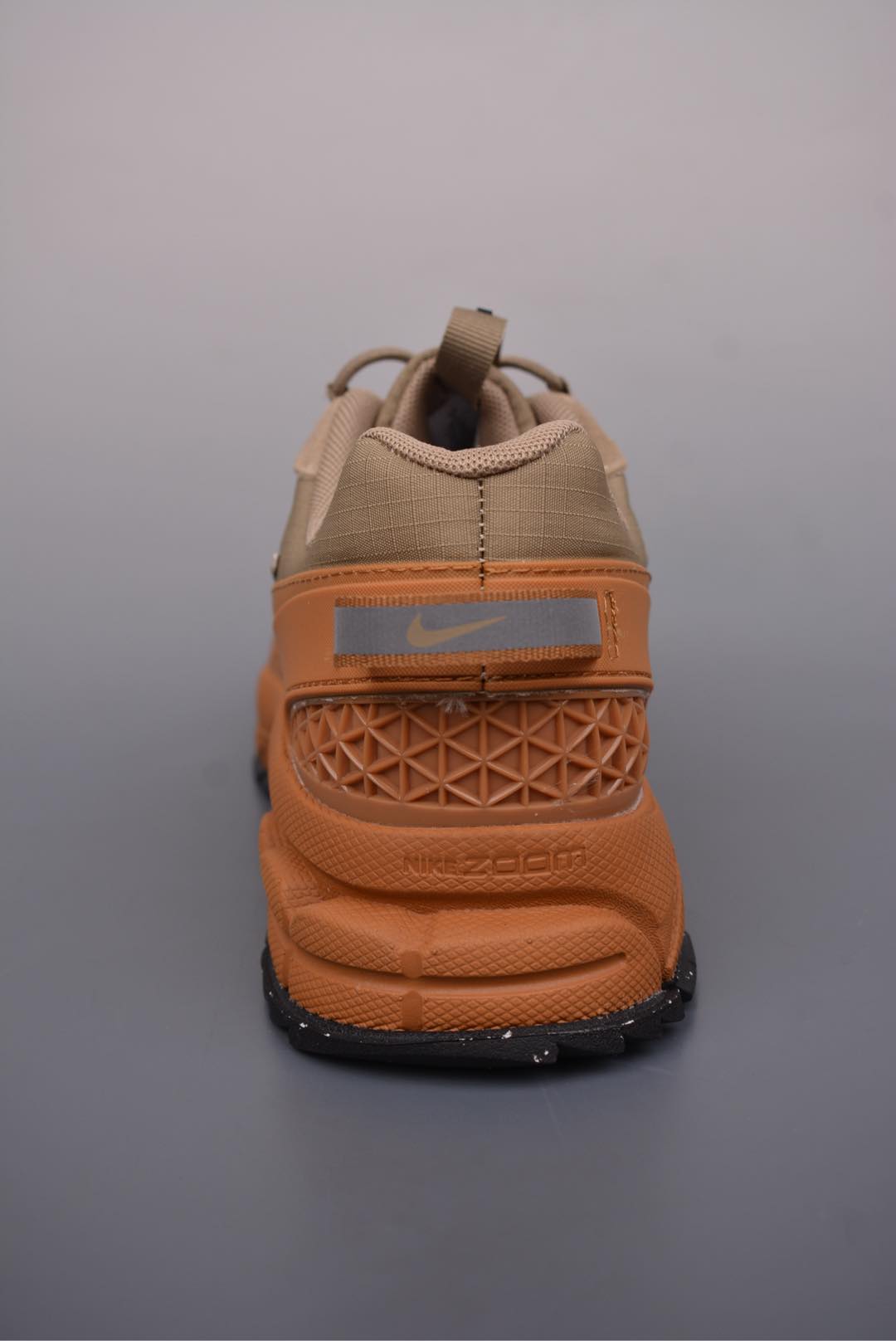 Nike Zoom Vomero 5 Roam Flax Khaki HQ2181-200