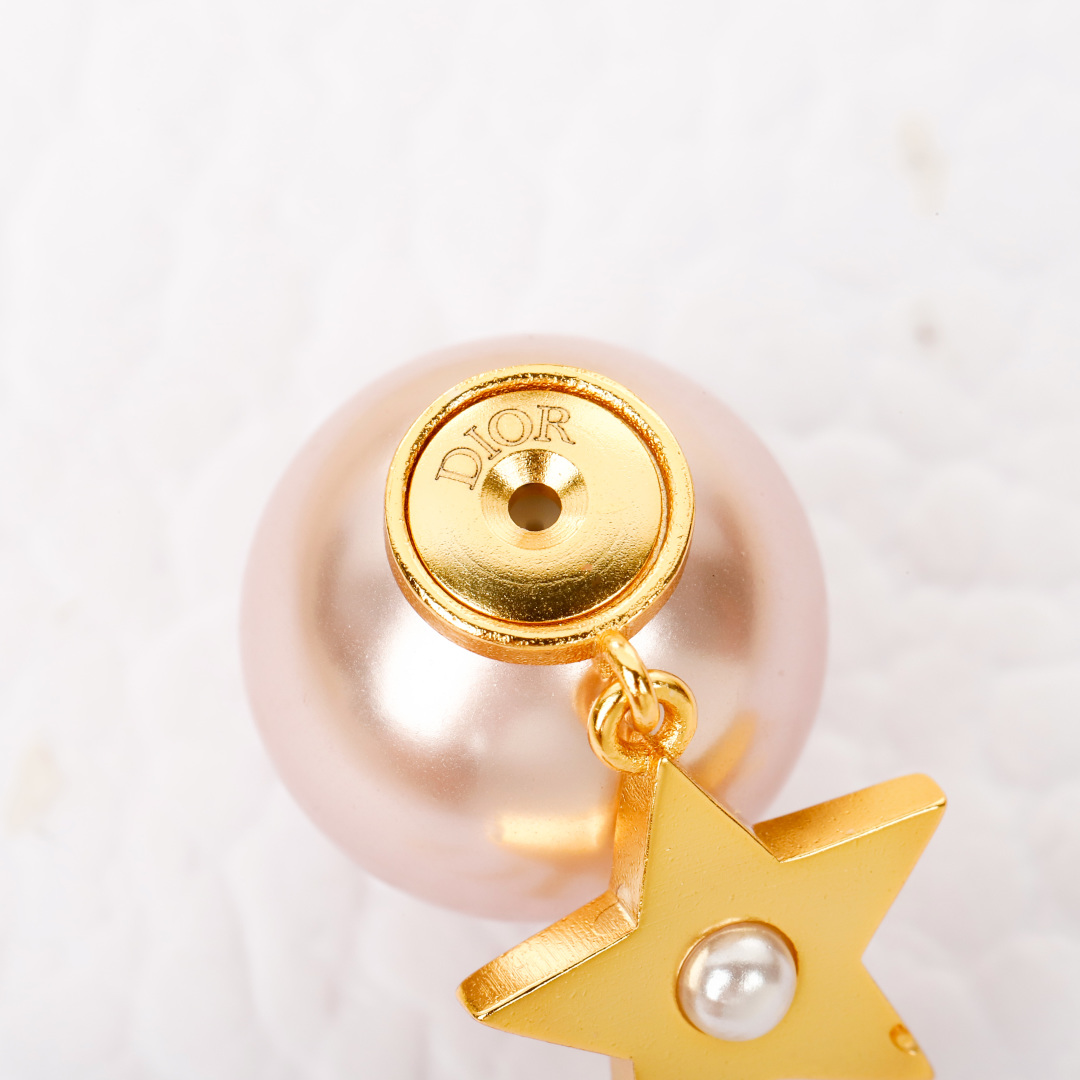 Dior 25 five-pointed star size pearl earrings