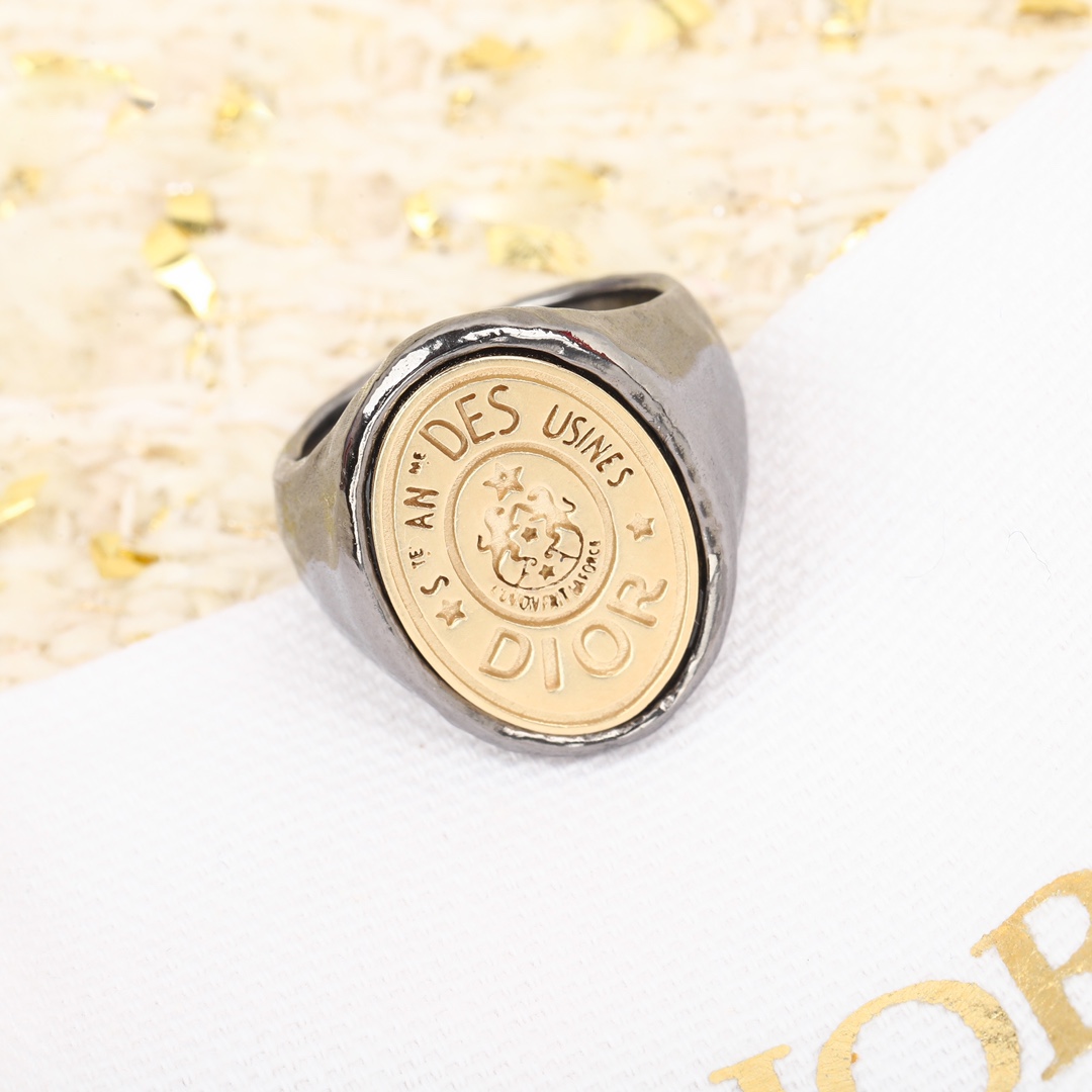 Dior Pentagram Ring