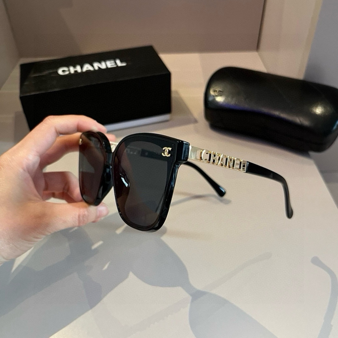 Chanel round frame sunglasses