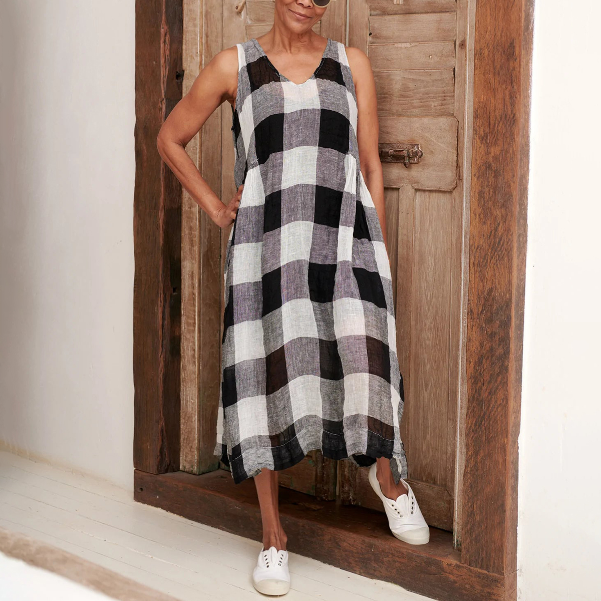 Plaid Comfortable Loose V-Neck Sleeveless Midi Dress