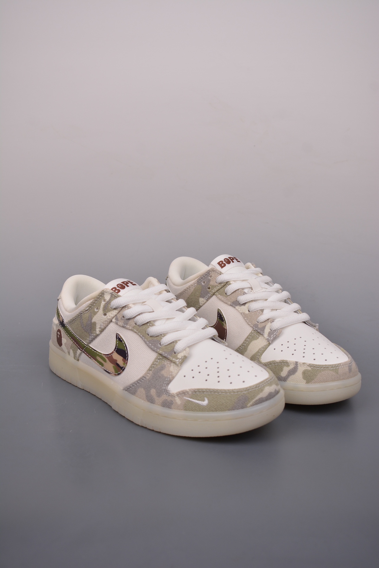 A Bathing Ape Bape x Nike SB Dunk Low Bape Beige Gray JH8040-941