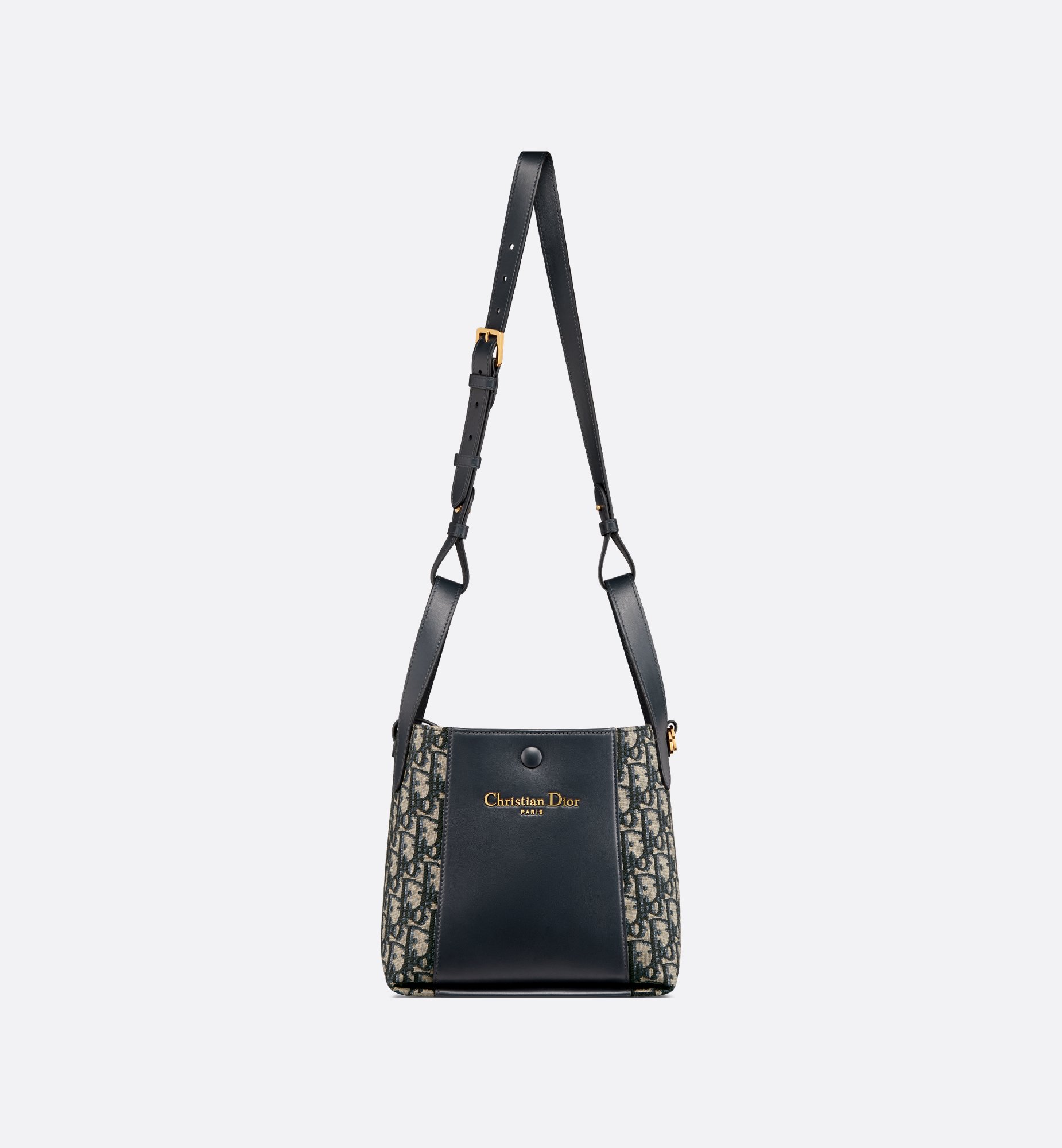 Dior Small Signature Bucket Bag M2840UTZQ_M928