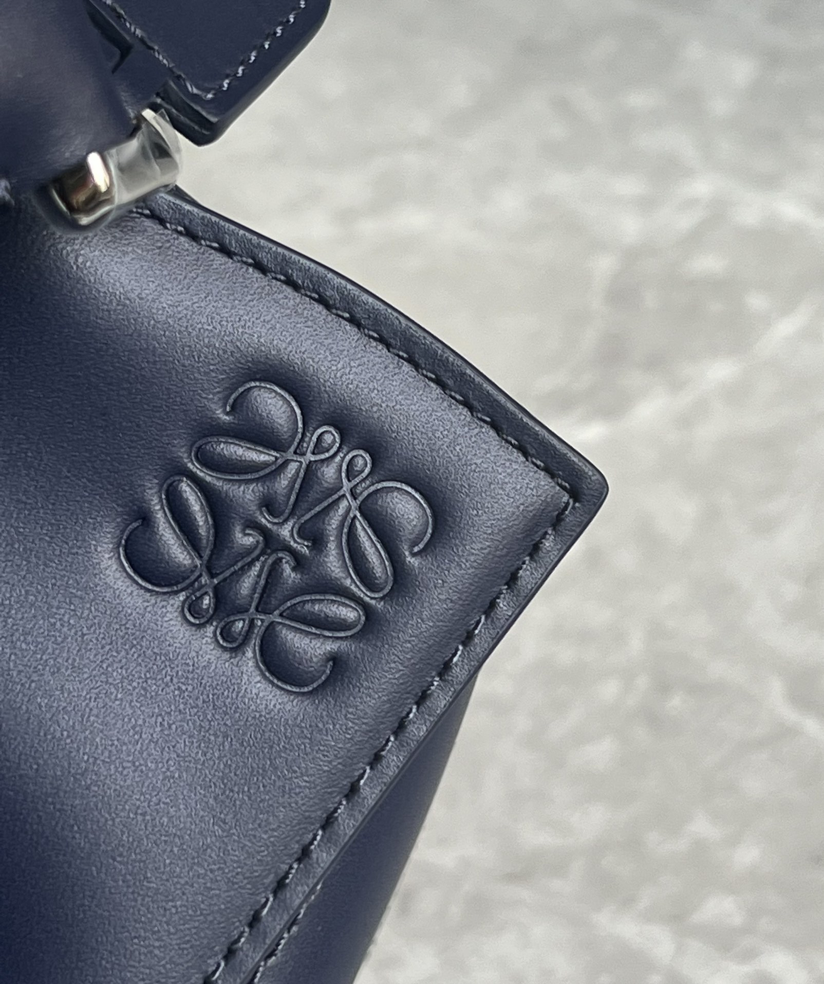 Loewe zzle embroidered shoulder strap bag 0189