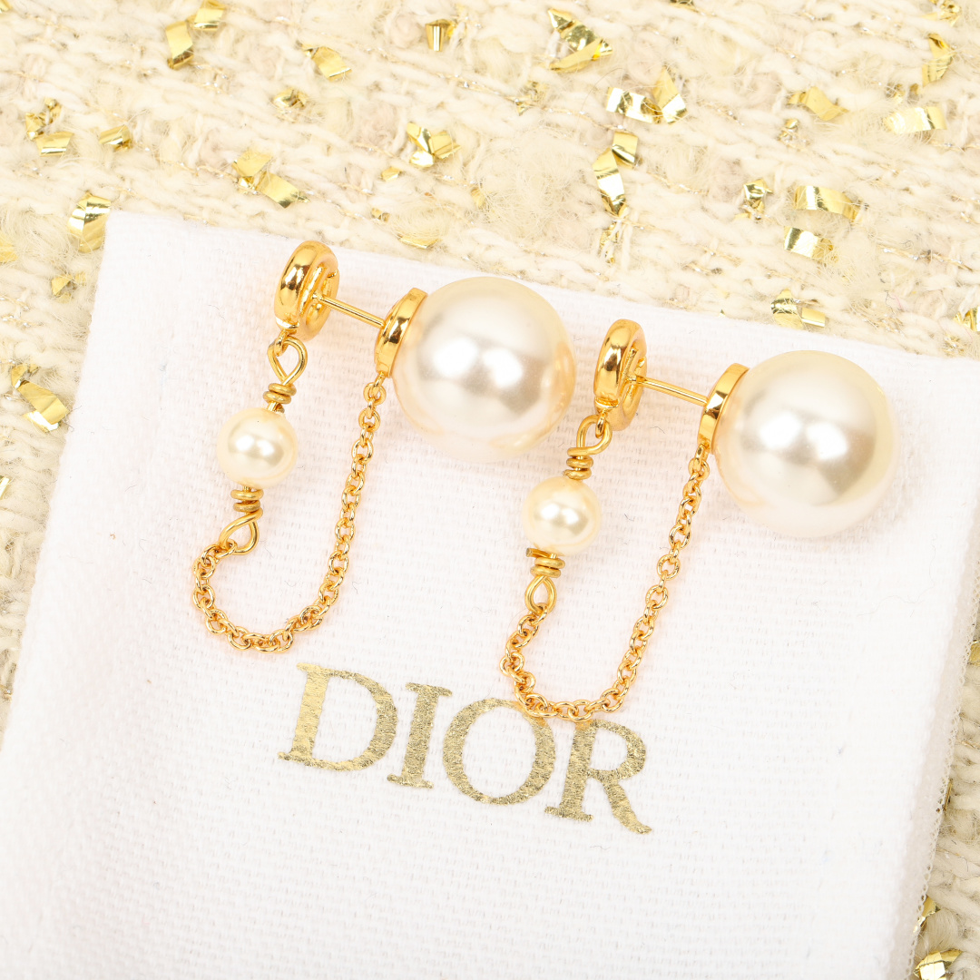 Dior large pearl earrings