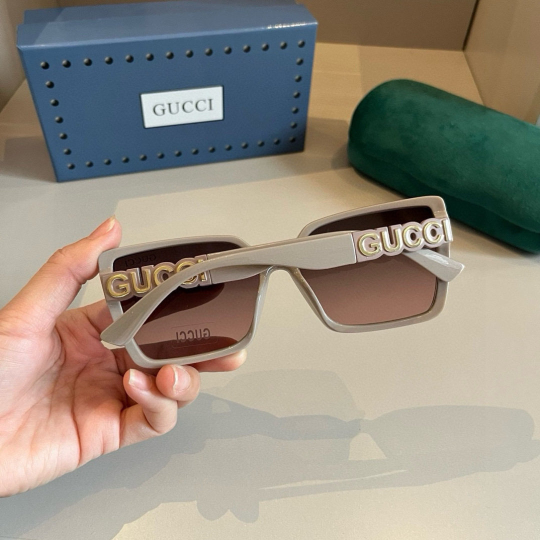 Gucci Square Frame Sunglasses