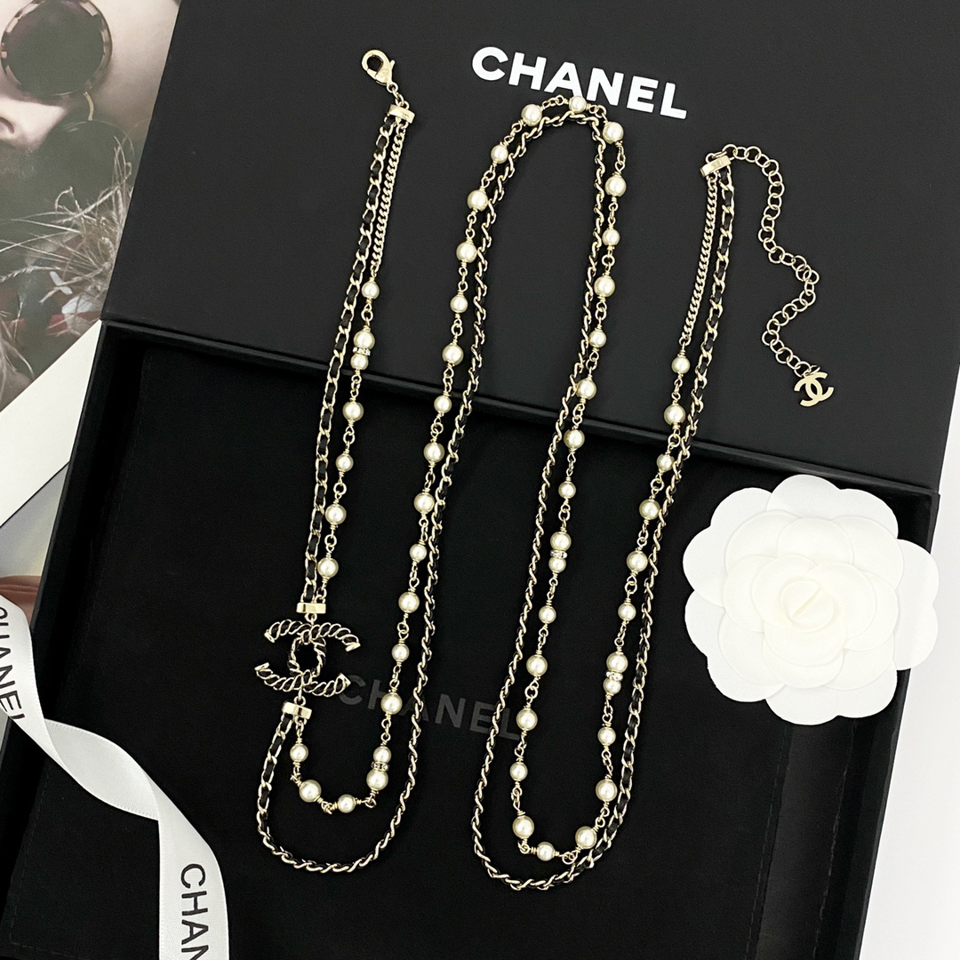 CHAN 24 black gold leather double C pearl leather necklace