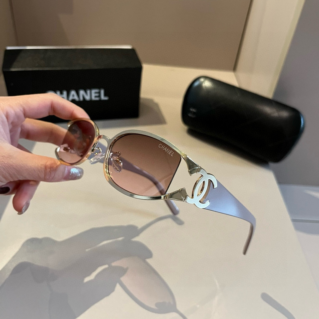 Chanel round frame sunglasses