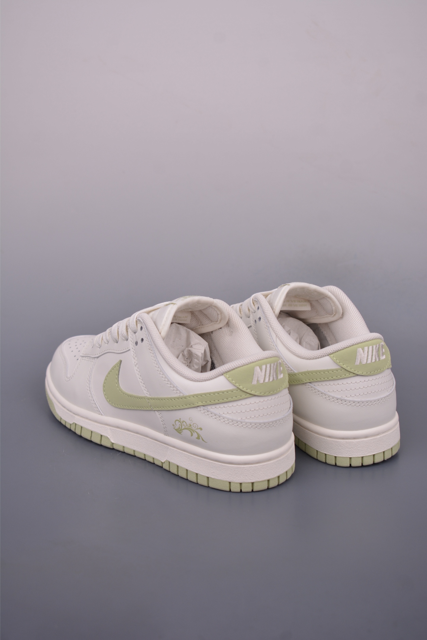 Nike SB Dunk Low 
