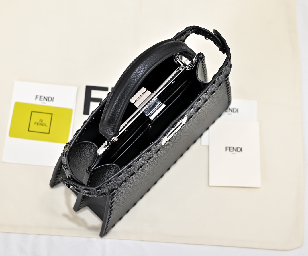 FENDI ekalboo macaron hand-sewn kitten bag 3361