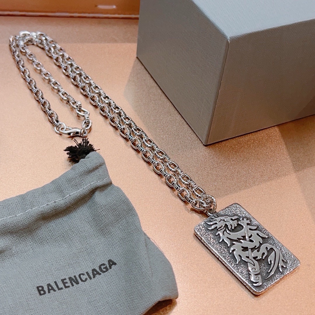 Balenciaga Dragon Fang Chain Vintage Necklace