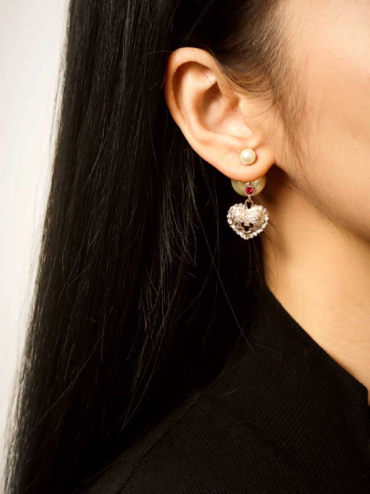 Dior hollow heart pearl earrings