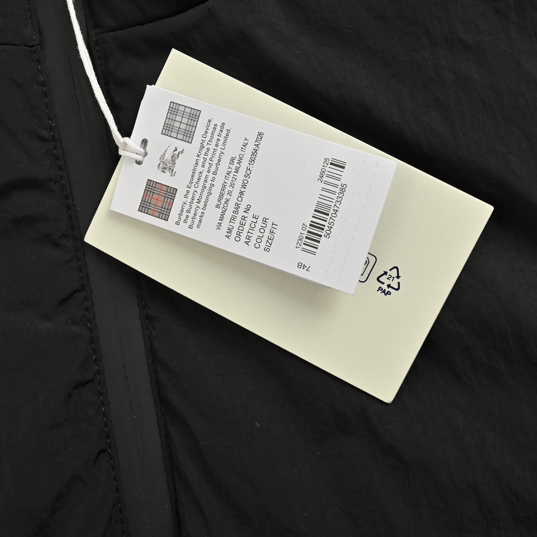 Burberry 24Fw Warhorse Embroidered Hooded Down Jacket