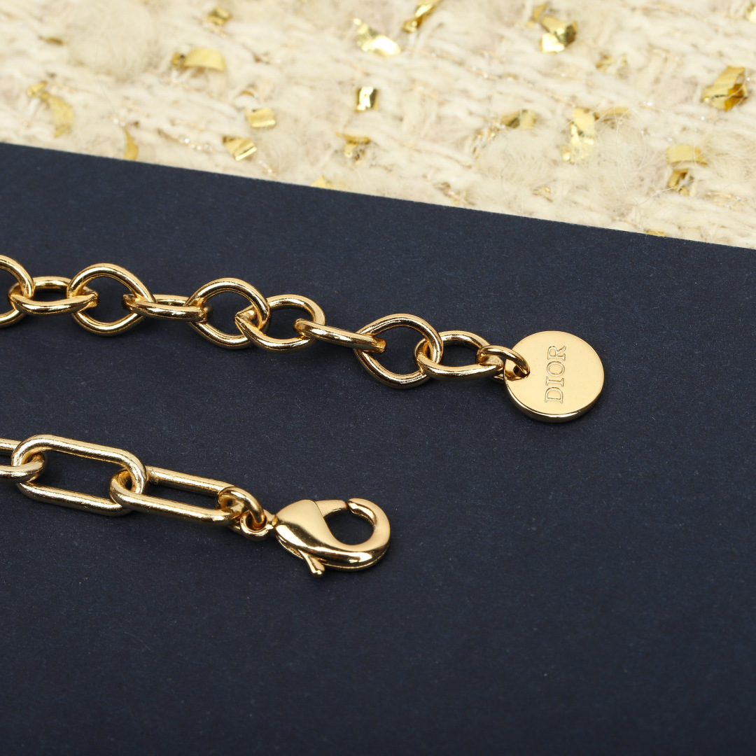 Dior diamond letter necklace
