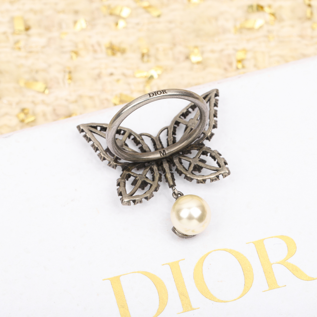 Dior butterfly diamond ring