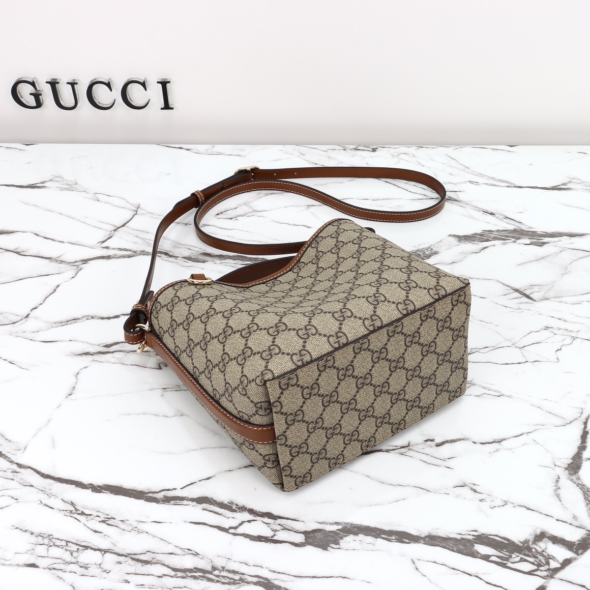 Gucci GG Emblem small bucket bag ‎815118 FAD6L 9758