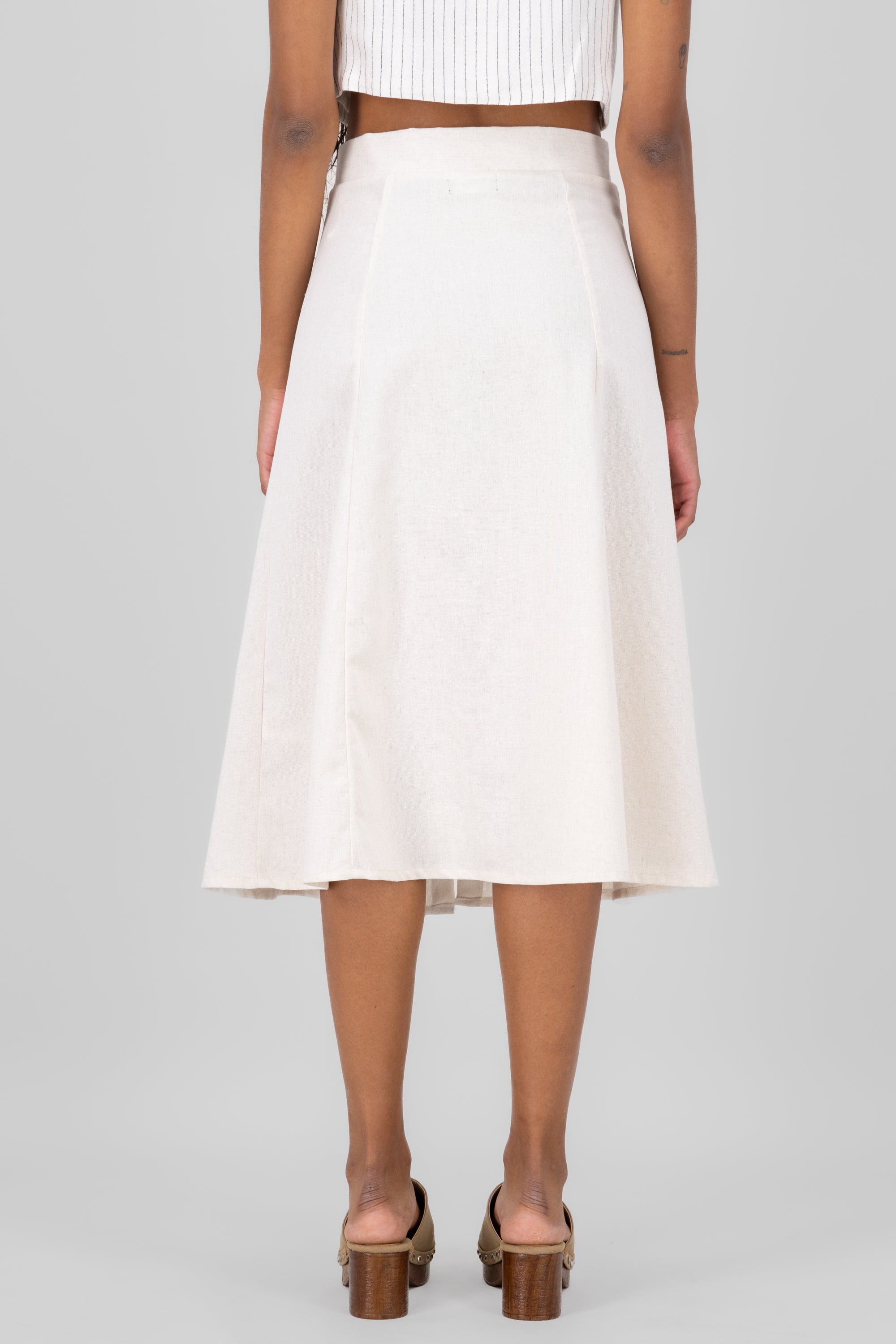 Buttoned Linen Maxi Skirt