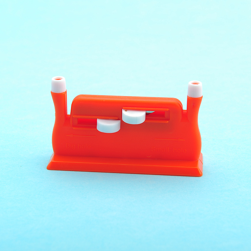 DIY simple double-sided needle threader, perfect tool for sewing needle threading