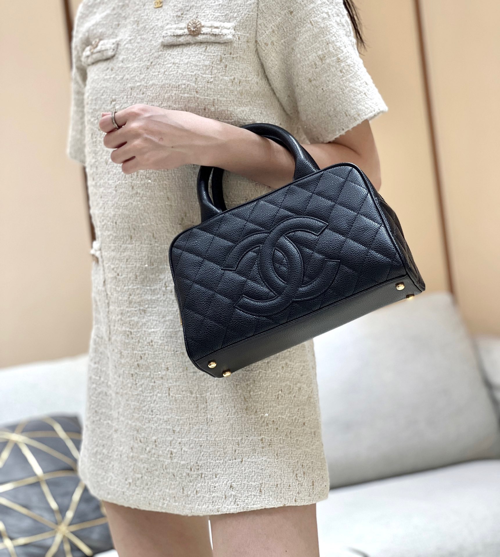 Chanel Vintage Bowling Bag 20996