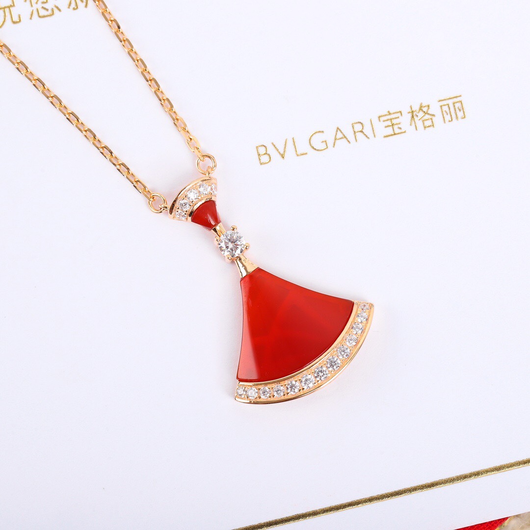 Bulgari fan-shaped agate necklace